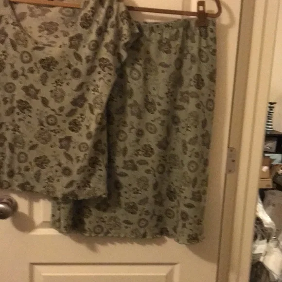 KASPER 2PC/ SKIRT SET,Size Large Top, Size X Large Skirt w/ full lining. - Picture 4 of 11